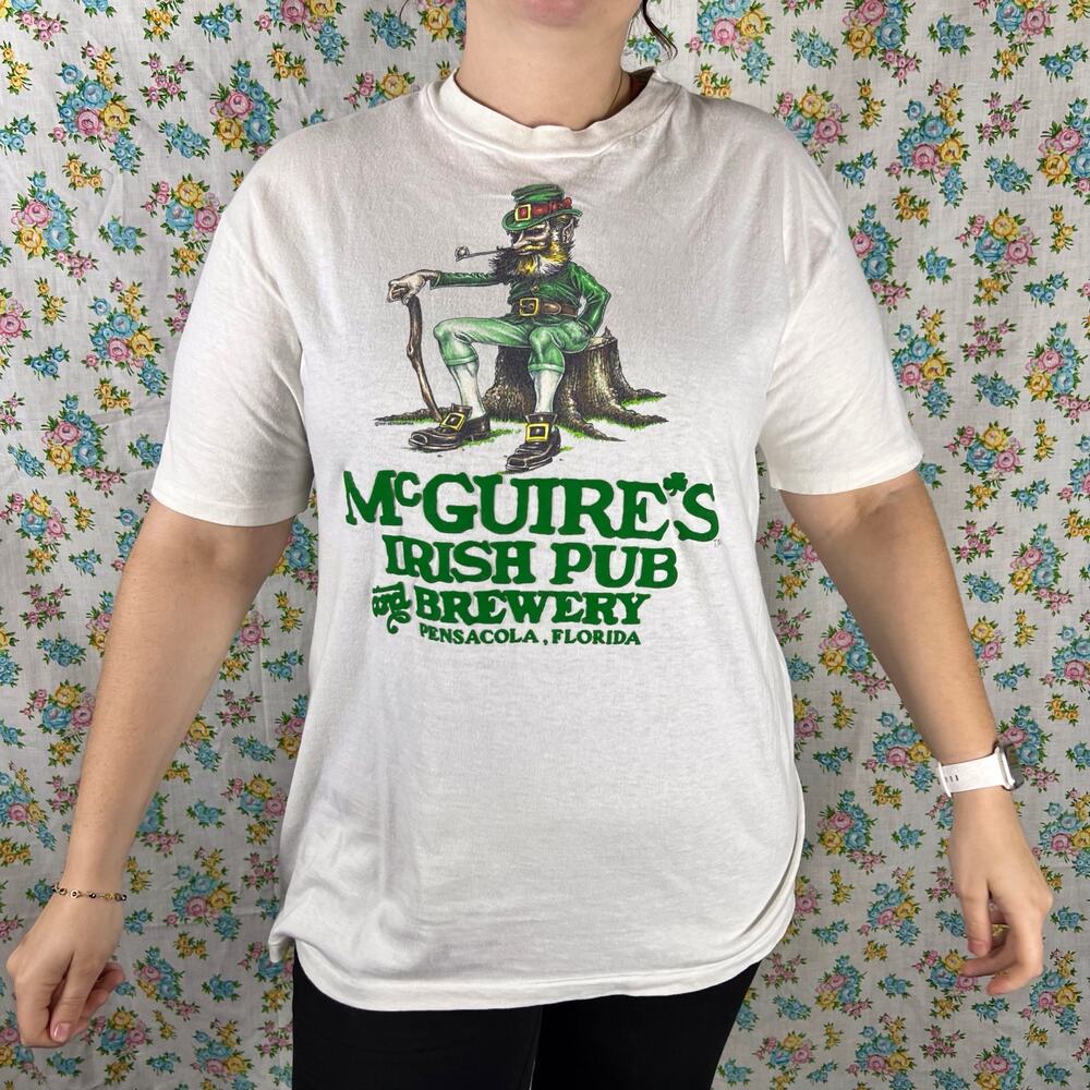 Vintage 90s single stitch Hanes Irish pub tee size XL